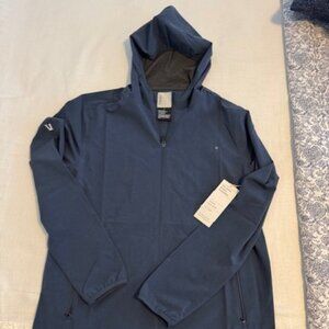 NWT Vouri Outdoor training shell. Medium and Pacific Linen texture.